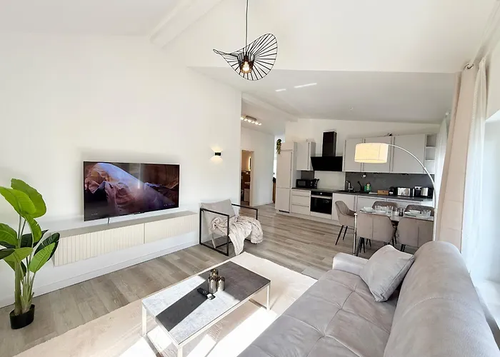 Apartment Moderne-neubauwohnungen Mit Kostenlosen Parkplaetzen