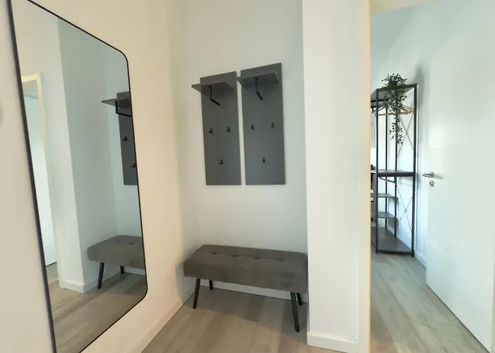 Moderne-neubauwohnungen Mit Kostenlosen Parkplaetzen Apartment